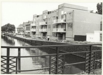 Nieuwbouwwoningen aan de Herensingel. NL-HlmNHA 54020656