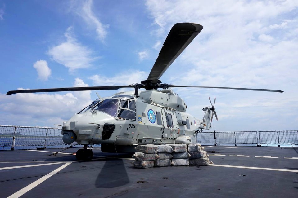 NH-90 aan boord van Zr. Ms. Zeeland