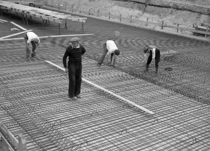 Nieuwbouw vleugel hoofdkantoor Arnhem Betonvlechtwerk, Bestanddeelnr 192-0925