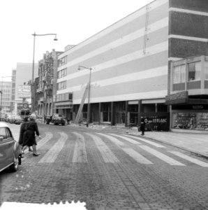 Nieuwe Corsotheater te Rotterdam nadert voltooiing exterieur van de Kruiskade en, Bestanddeelnr 912-0789