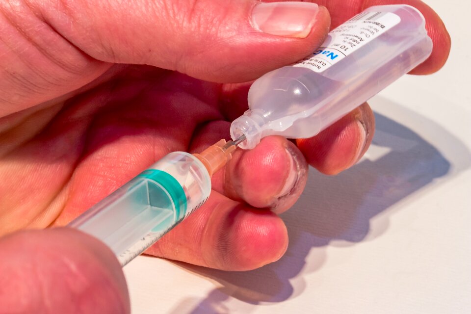 Hypodermic syringe ampoule health