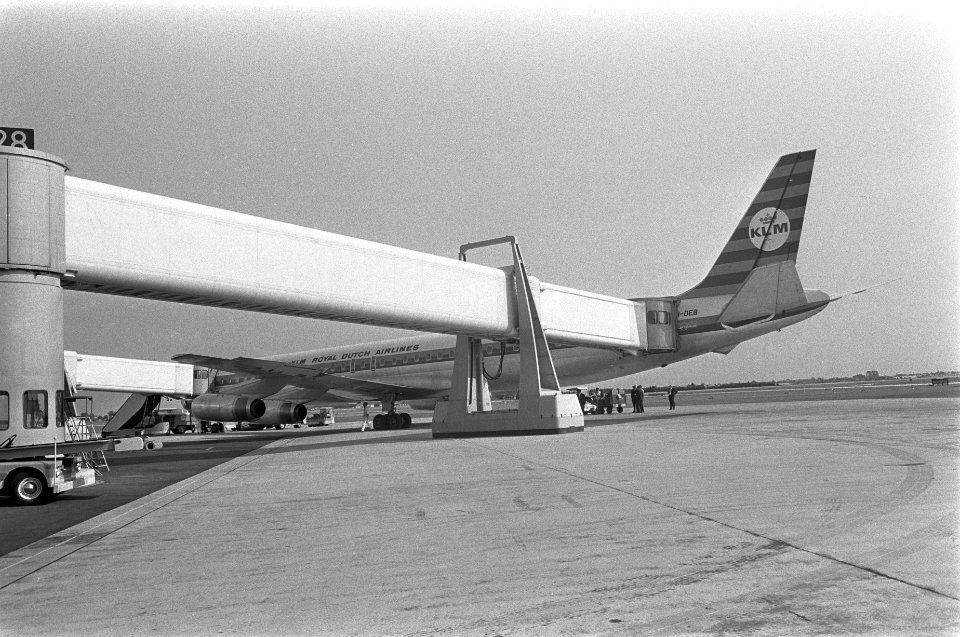 Nieuwe DC 8 63 in gebruik genomen op Schiphol, Bestanddeelnr 920-5462