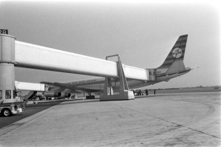 Nieuwe DC 8 63 in gebruik genomen op Schiphol, Bestanddeelnr 920-5462