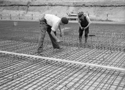 Nieuwbouw vleugel hoofdkantoor Arnhem Betonvlechtwerk, Bestanddeelnr 192-0922