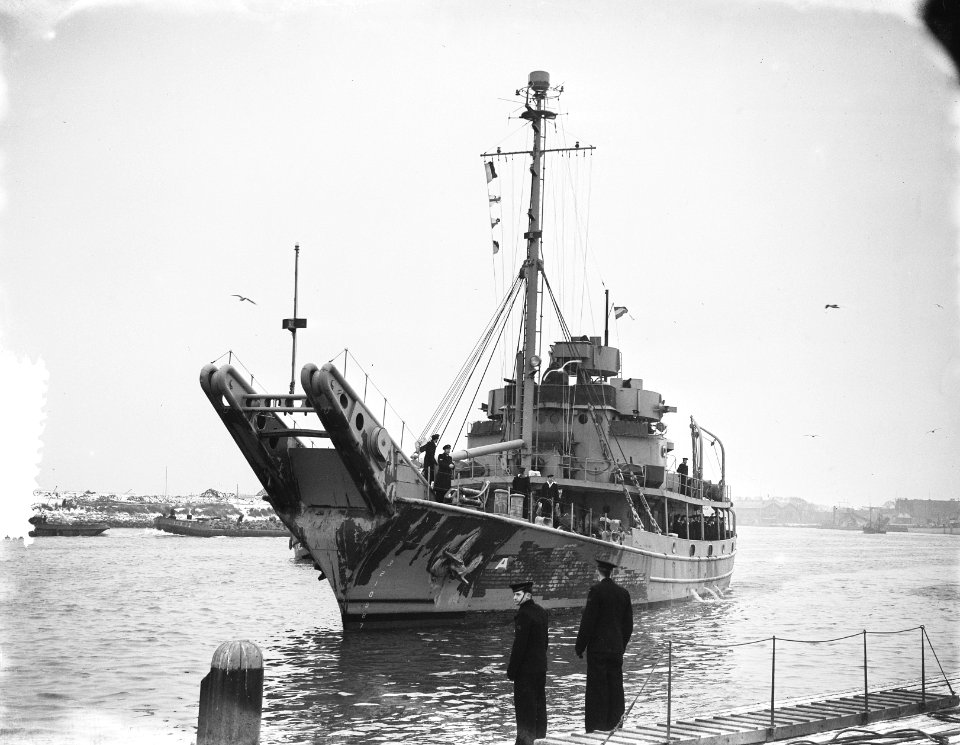 Nieuwe Diep aankomst nettenlegger Cerberus, Bestanddeelnr 905-4786