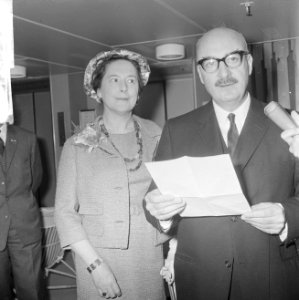 Nieuwe Amerikaanse ambassadeur H. Tyler en echtgenote in Nederland, Bestanddeelnr 917-8590