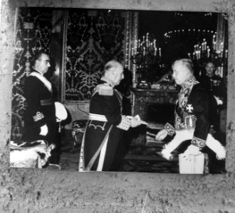 Nieuwe Hollandse ambassadeur in Spanje biedt zijn geloofsbrieven aan. Baron Coen, Bestanddeelnr 917-5886