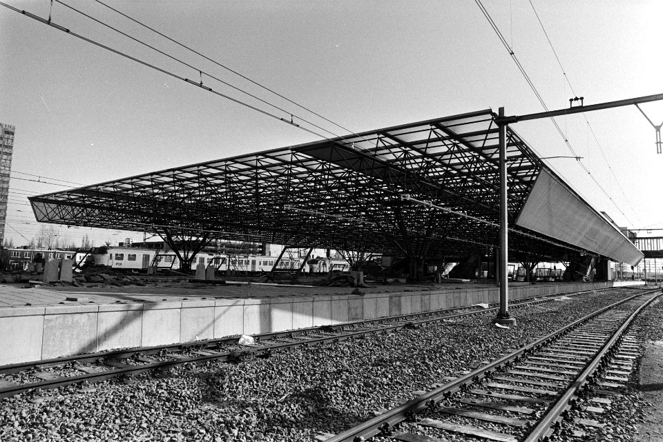 Nieuwe NS-station in Zaandam in aanbouw, Bestanddeelnr 932-5085