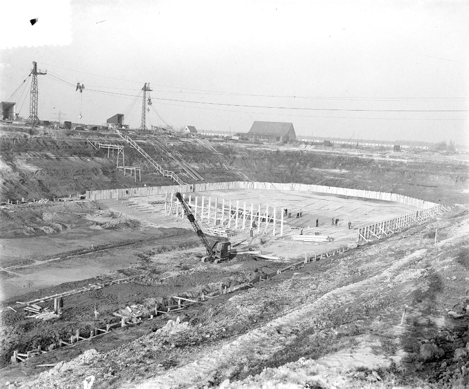 Nieuwe dok gegraven van NDSM en in aanbouw, Bestanddeelnr 906-1607