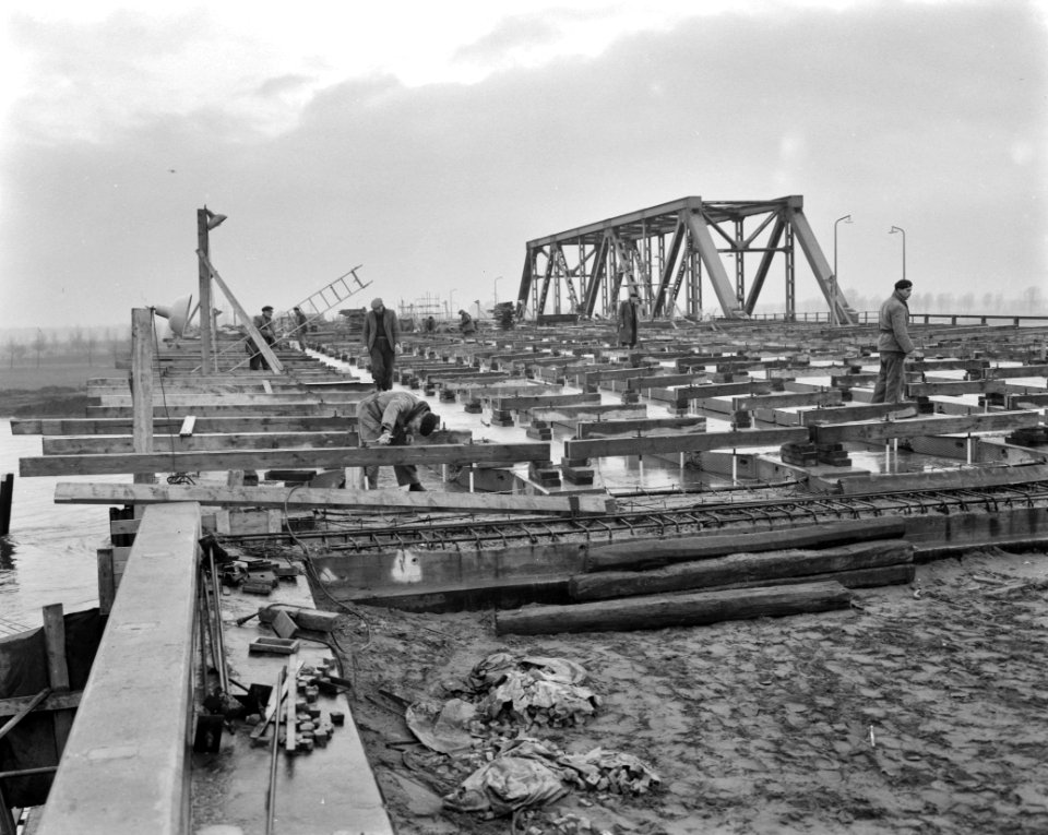 Nieuwe brug over de Maas, Bestanddeelnr 913-5039