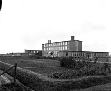 Nieuwe landbouwinstituten (5) Wageningen, gebouwencomplex gebouw IVT, Bestanddeelnr 906-8104