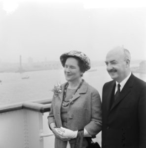 Nieuwe Amerikaanse ambassadeur H. Tyler en echtgenote in Nederland, Bestanddeelnr 917-8591