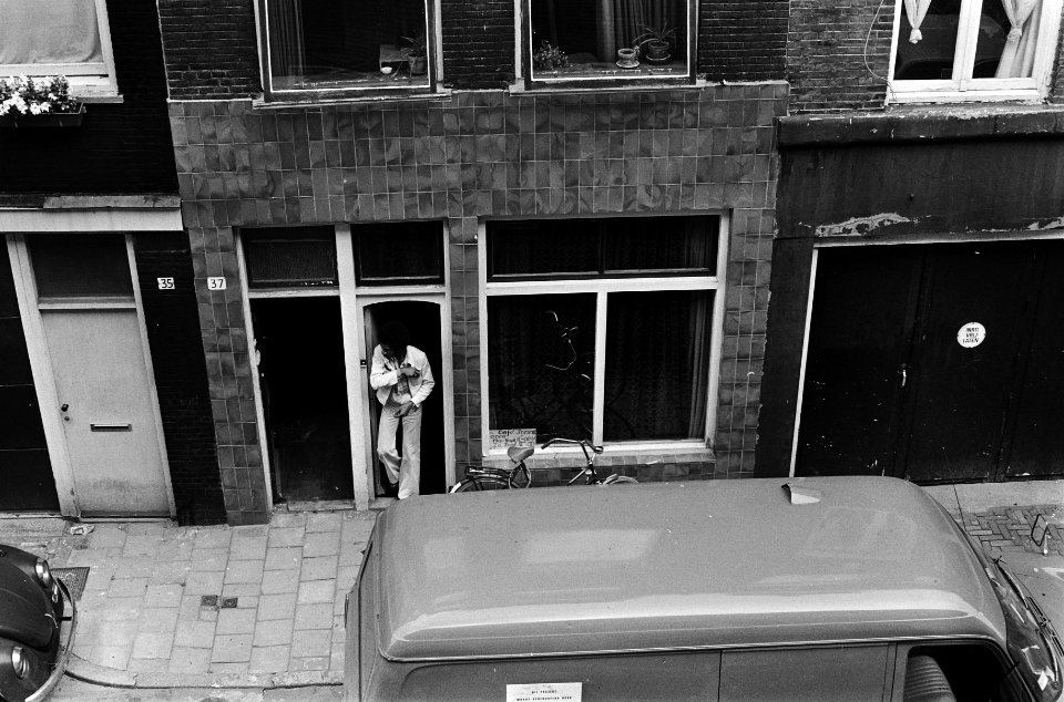 Nieuwe opvang drugsverslaafden in Amsterdam een van de opvangruimten in de Fock, Bestanddeelnr 930-3251
