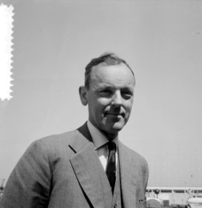 Nieuwe Nederlandse ambassadeur in Griekenland, mr K B Baron van Lijnden, Bestanddeelnr 916-7684