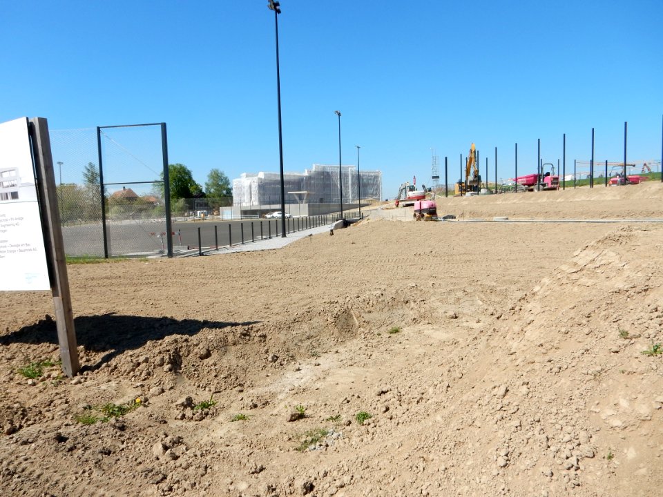 Niederwangen Schule Ried Sportplatz