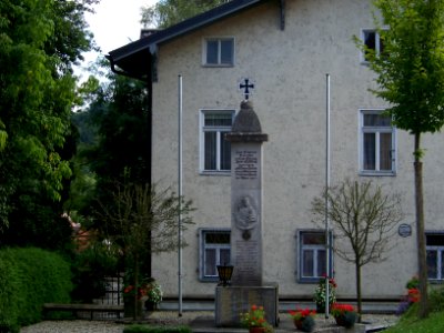 Niederviehbach-Kriegerdenkmal-1921