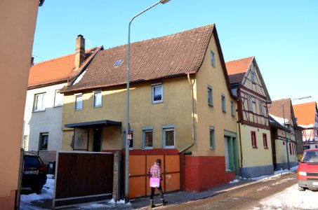 Niederursel, Alt-Niederursel 16 (1)