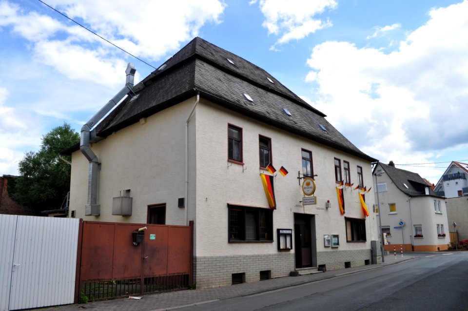 Niederselters, Limburger Straße 8
