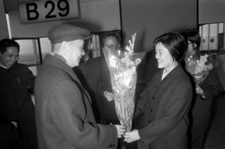 Nieuwe ambassadeur van China aangekomen op Schiphol ambassadeur Chen Hsin Jen (, Bestanddeelnr 927-7033