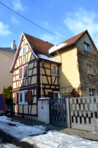 Niederursel, Schüttgrabenstraße 1