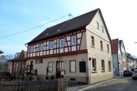 Niederursel, Alt-Niederursel 27