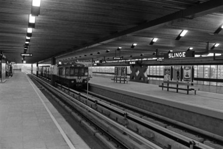Nieuwe metrostation Slinge wordt 25 november geopend, Rotterdam-Zuid interieur, Bestanddeelnr 924-0388