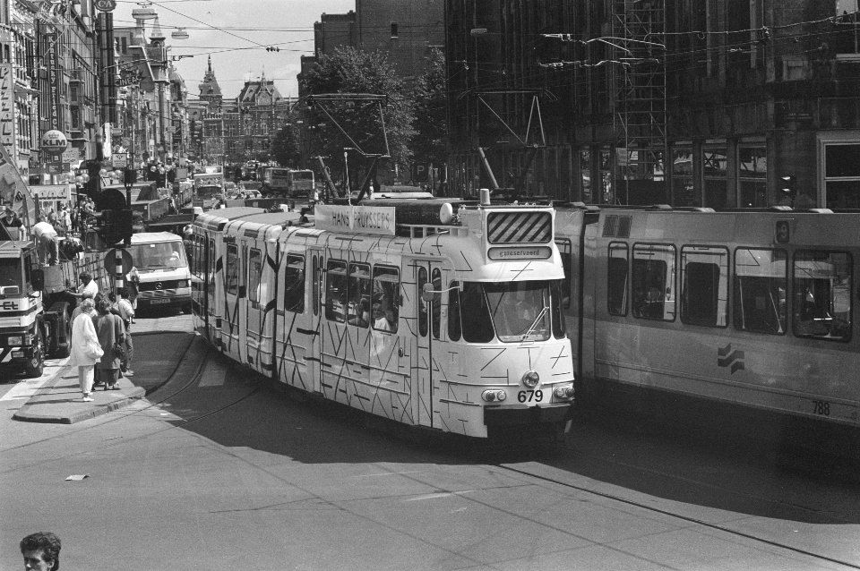 Nieuwe Kunsttram bij de Dam in Amsterdam, Bestanddeelnr 933-6849