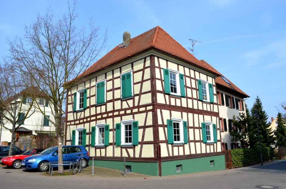 Nieder-Erlenbach, Alt Erlenbach 18