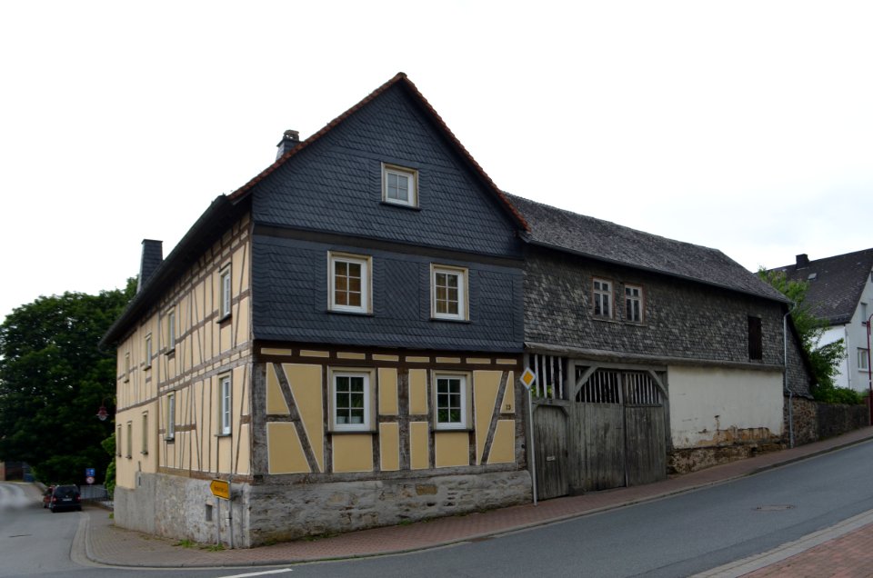 Niederwetz, Wetzlarer Straße 23