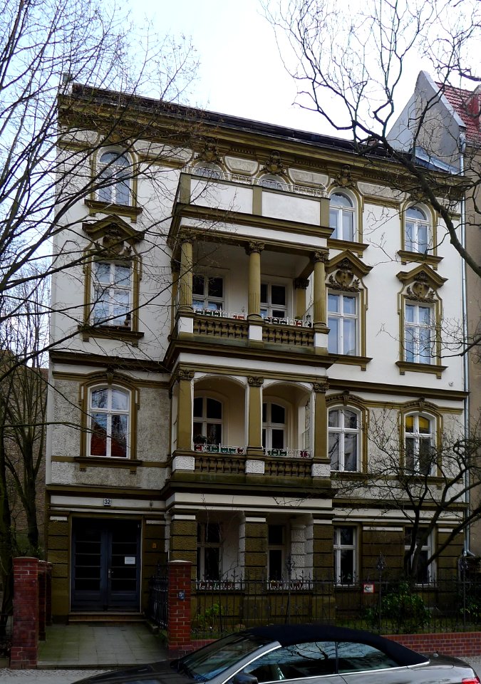 Niedstraße 32 (Friedenau)