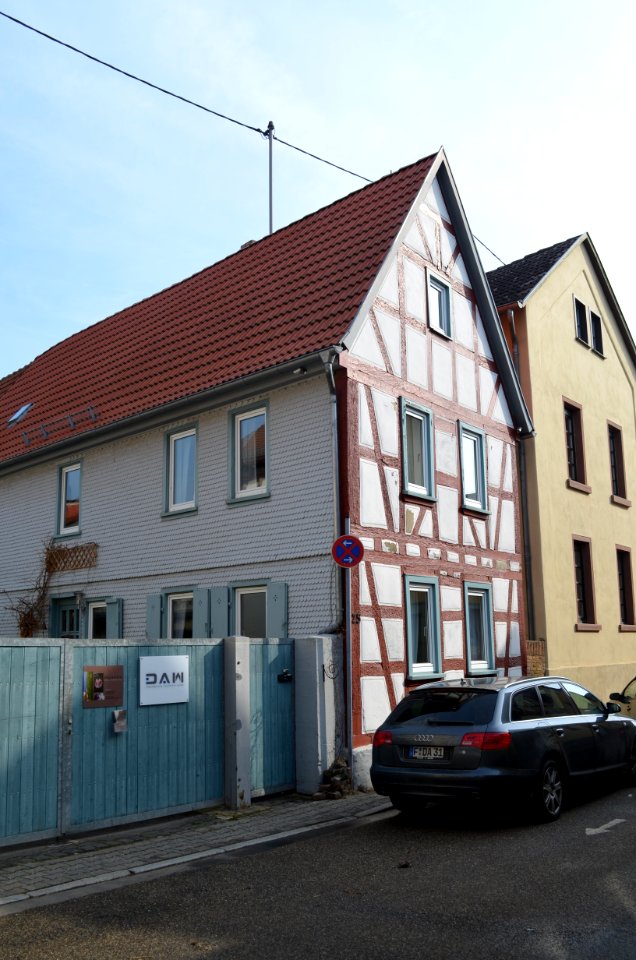 Niederursel, Alt-Niederursel 25