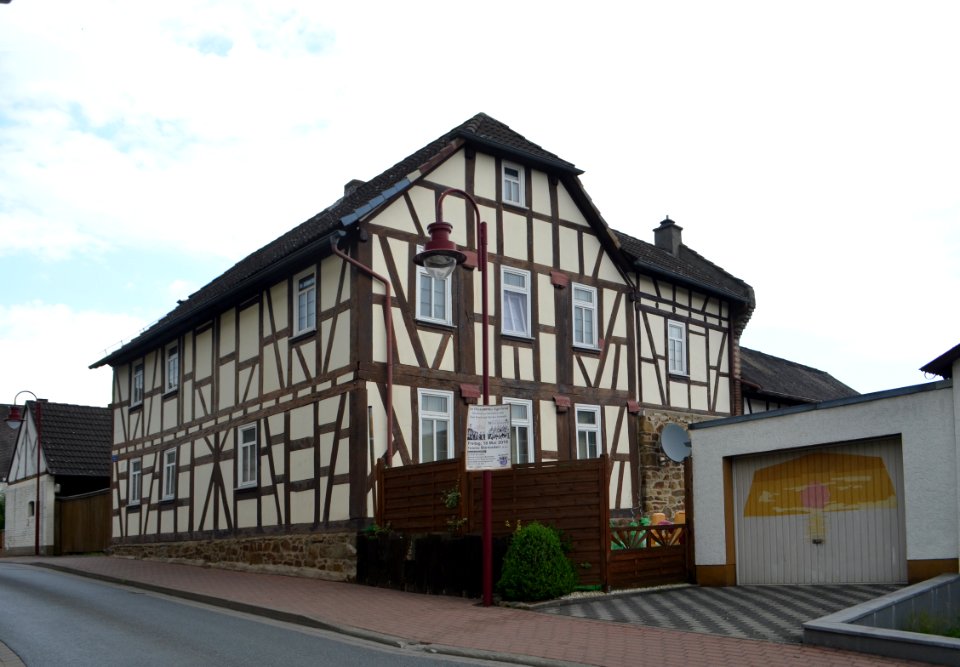 Niederwetz, Wetzlarer Straße 27