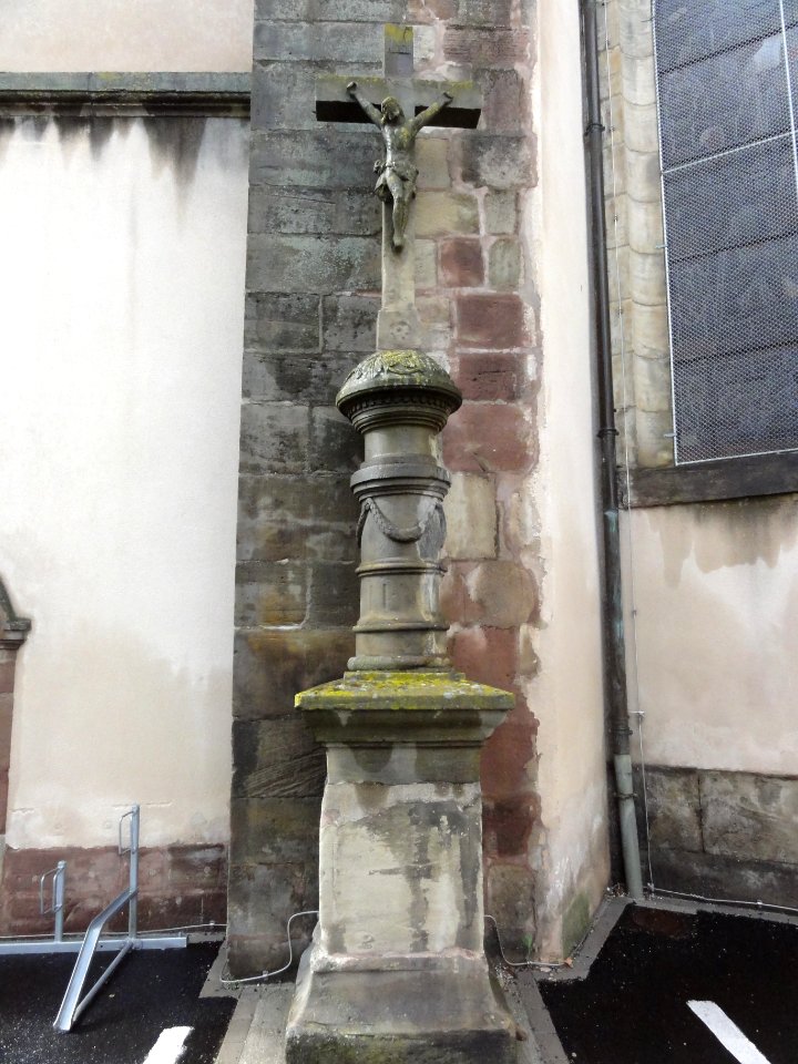 Niderviller (Moselle) croix