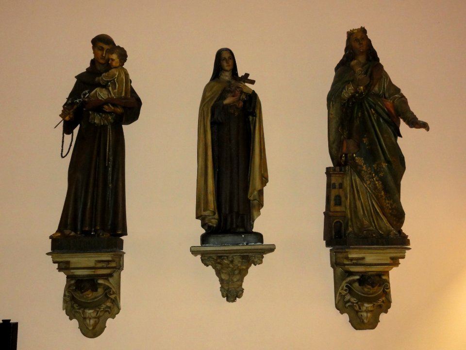 Niderviller (Moselle) église statues trois saints
