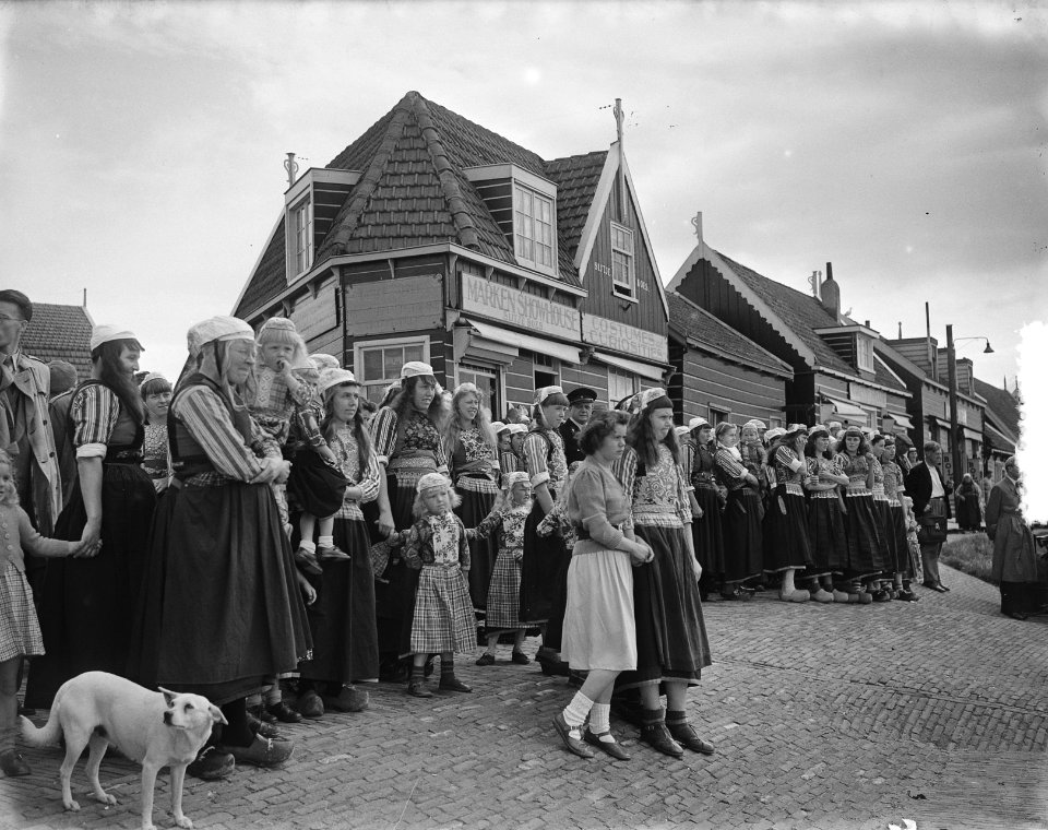 Nieuwe burgemeester van Hout van Marken, Bestanddeelnr 905-2936