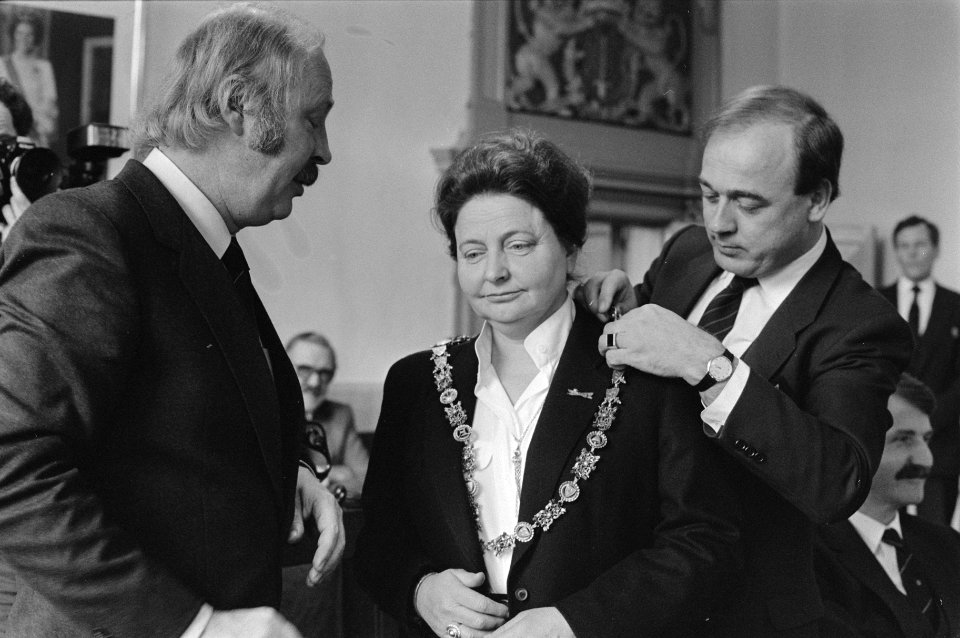 Nieuwe burgemeester van Haarlem nieuwe burgemeester van Haarlem mevr. mr. E. M., Bestanddeelnr 933-2391