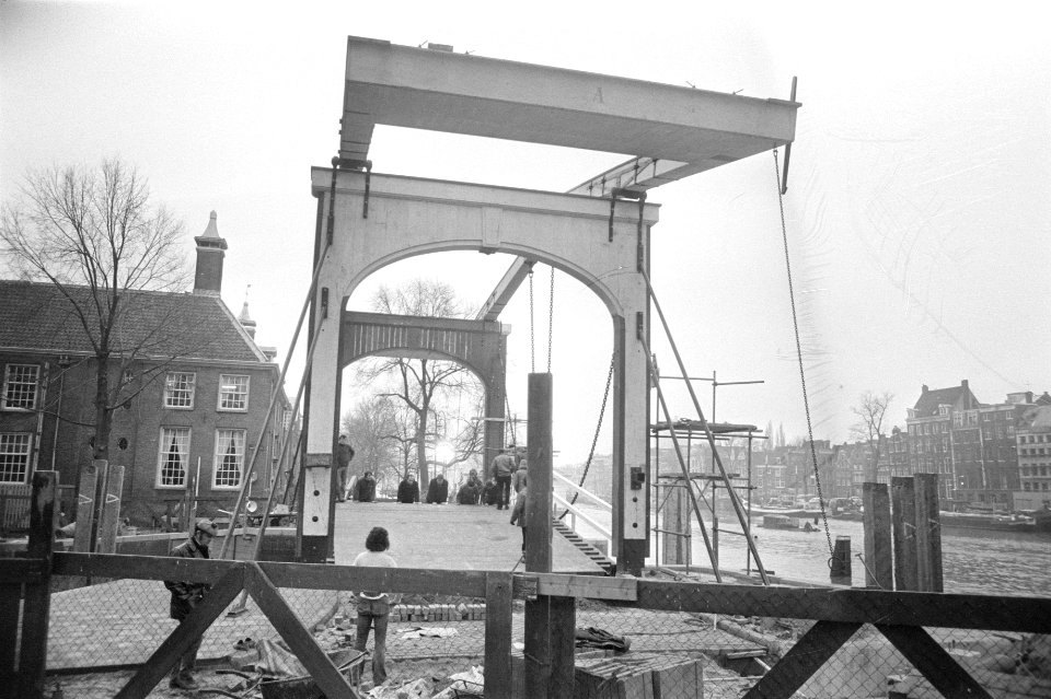 Nieuwe brug over Nieuwe Herengracht bij Amstel (nr 237 Amsterdam, Bestanddeelnr 925-2860