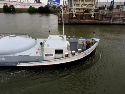 Nicolaije - ENI 02315792, Van Cauwelaertsluis, Port of Antwerp pic3