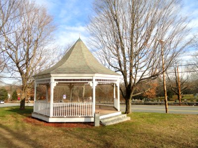 Old Town Common - Douglas, Massachusetts - DSC02707