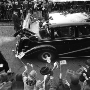 Ondertrouw prinses Beatrix en Claus, Bestanddeelnr 918-7905