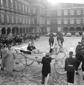 Ondertrouw prinses Beatrix en Claus, Bestanddeelnr 918-7898