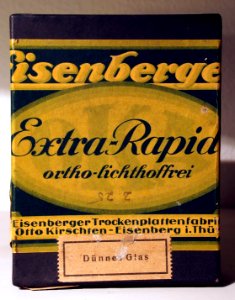 Old photographical equipment pic19