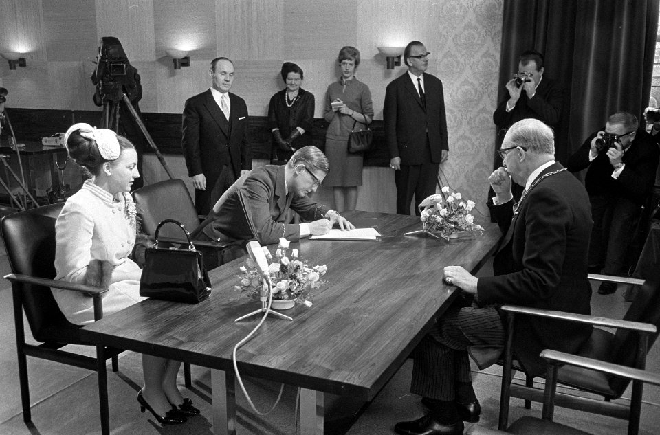 Ondertrouw prinses Margriet en Pieter van Vollenhoven Pieter van Vollenhoven tek, Bestanddeelnr 919-8728