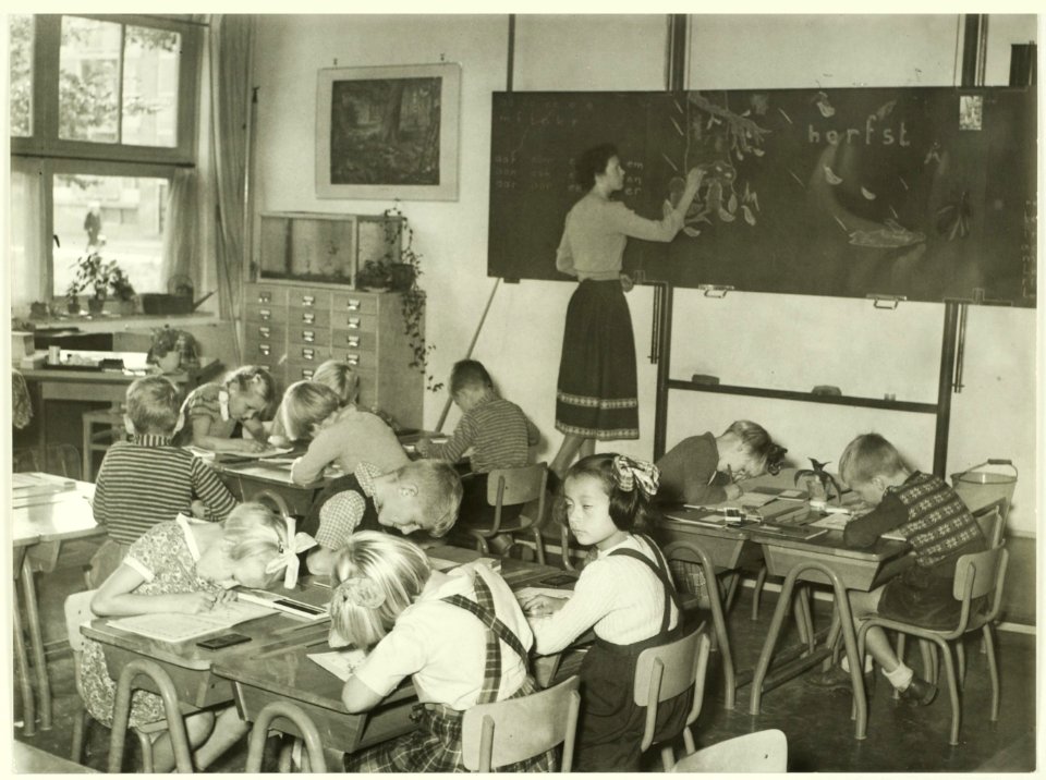 Onderwijs. NL-HlmNHA 5400465363