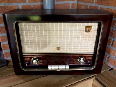 Old Philips Radio pic2