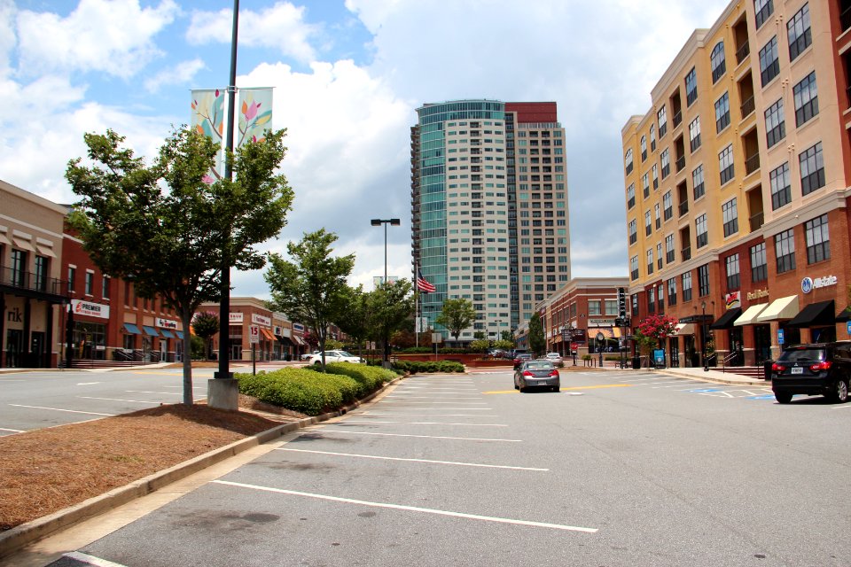 Olde Perimeter Way, Dunwoody, GA July 2017