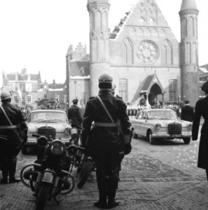 Ondertrouw prinses Beatrix en Claus, Bestanddeelnr 918-7942