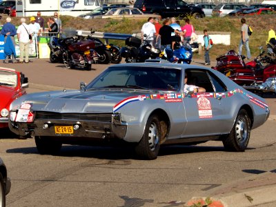 OLDSMOBILE TORNADO dutch licence registration AE-24-15 pic4