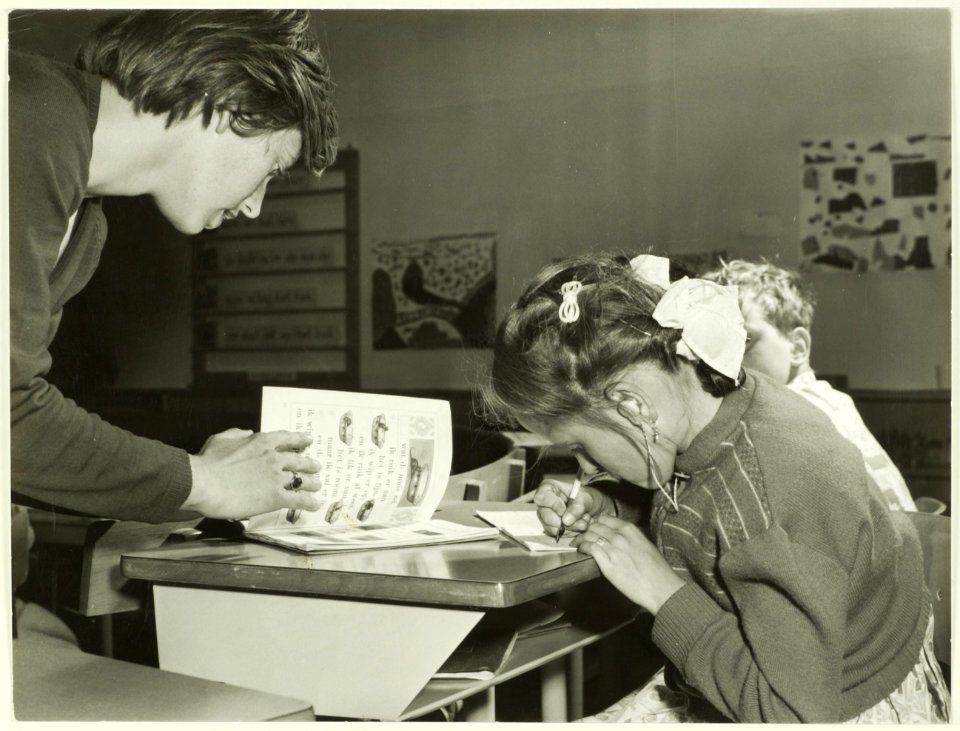 Onderwijs. NL-HlmNHA 5400465364