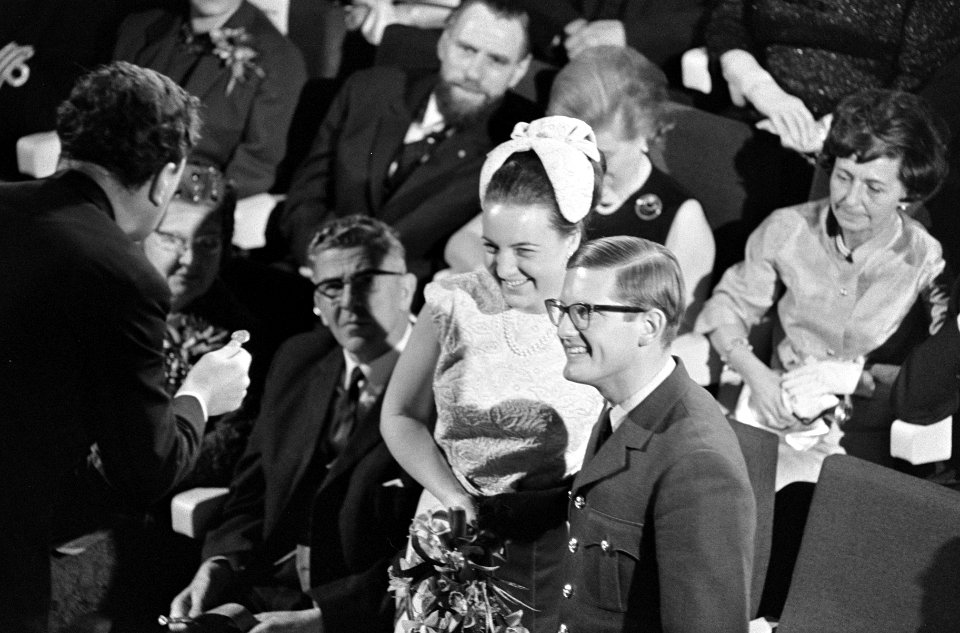 Ondertrouw prinses Margriet en Pieter van Vollenhoven prinses Margriet en Pieter, Bestanddeelnr 919-8685